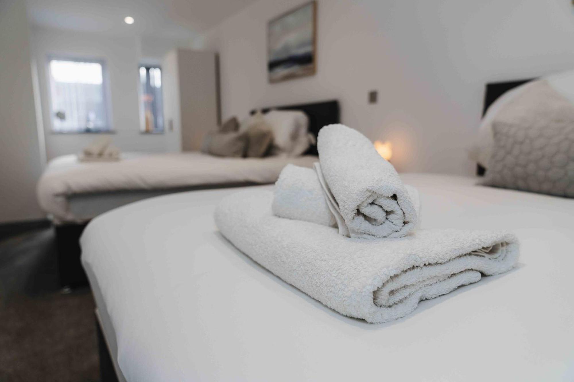Stunning Luxury Stay By Vichy Kingston upon Hull Exterior photo